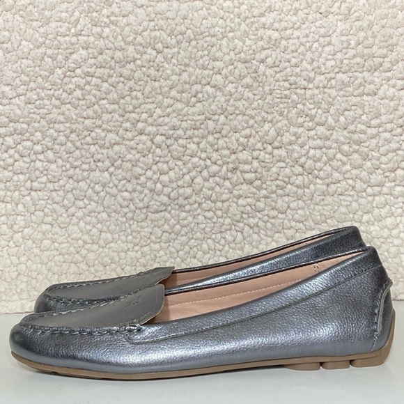 Taryn Rose Womens Karen Leather Metallic Slip On Casual Driving Shoes SZ US 8.5B - Picture 2 of 11